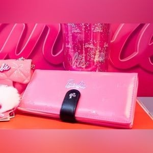 Barbie Collection Long Wallet